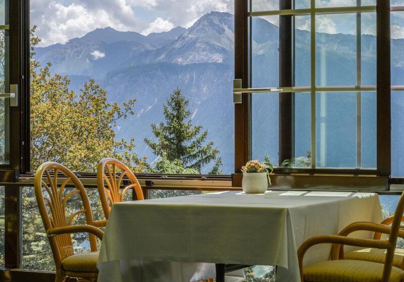 هتل Restaurant Le Mont Paisible, Cransmontana