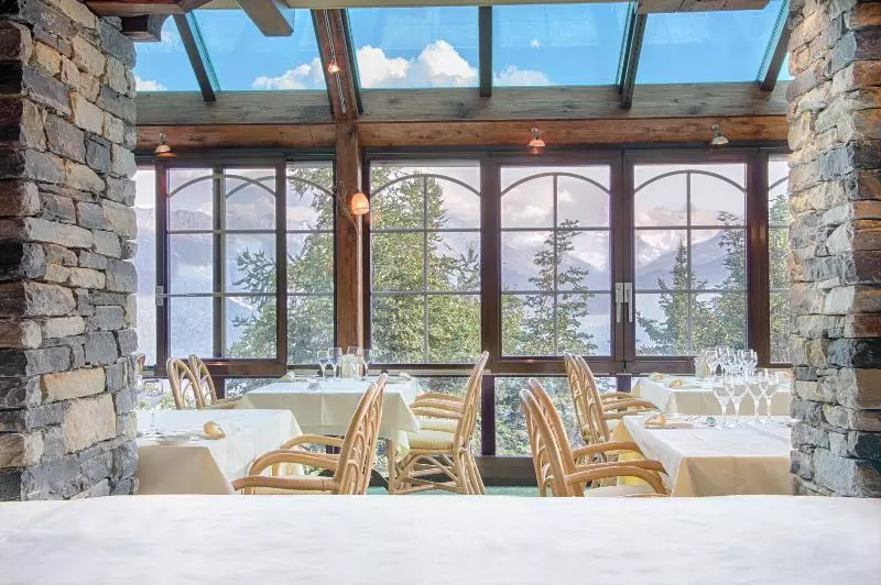 Отель Restaurant Le Mont Paisible, Cransmontana