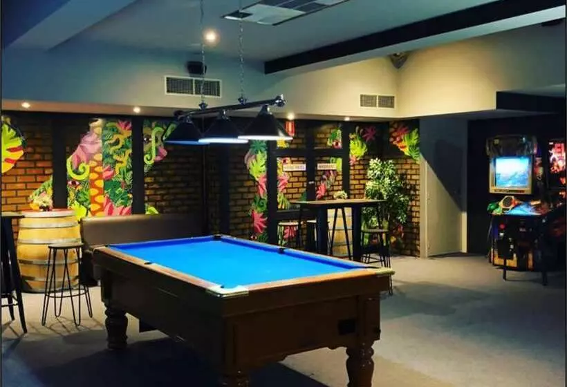 هتل Richmond On Rundle Mall