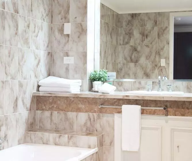 هتل Richmond On Rundle Mall