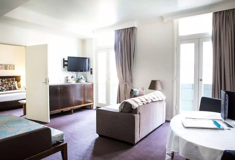 هتل Richmond On Rundle Mall