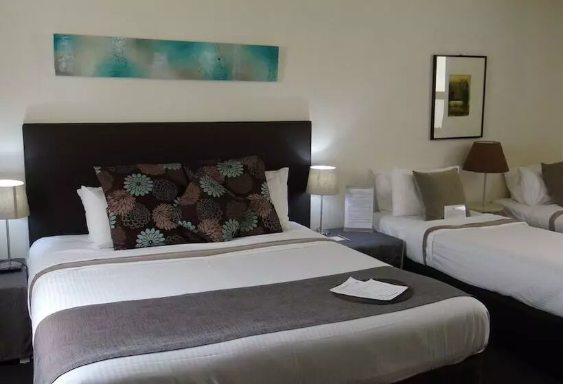 هتل Richmond On Rundle Mall