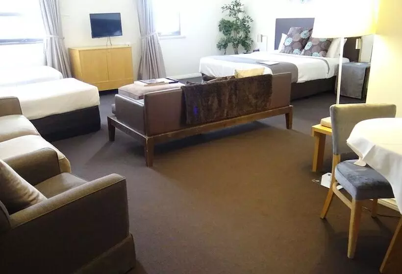 هتل Richmond On Rundle Mall