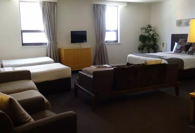 هتل Richmond On Rundle Mall