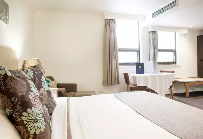 هتل Richmond On Rundle Mall