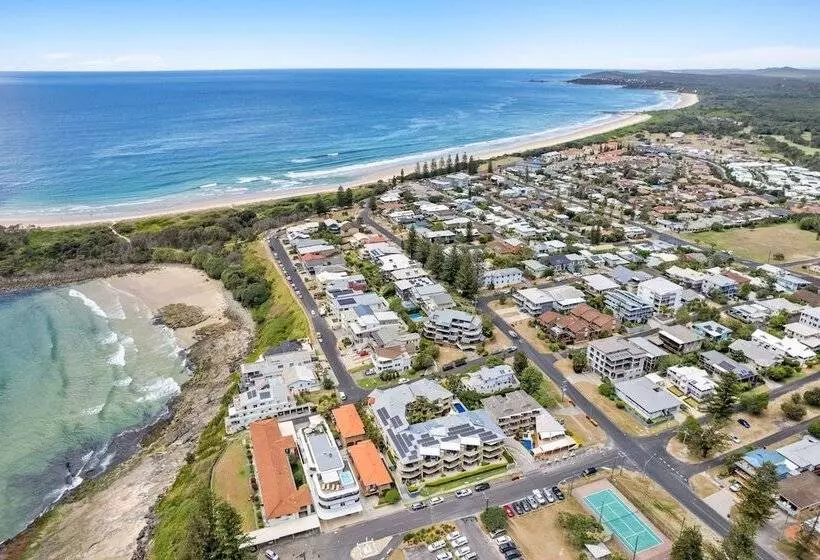 ホテル The Cove Yamba