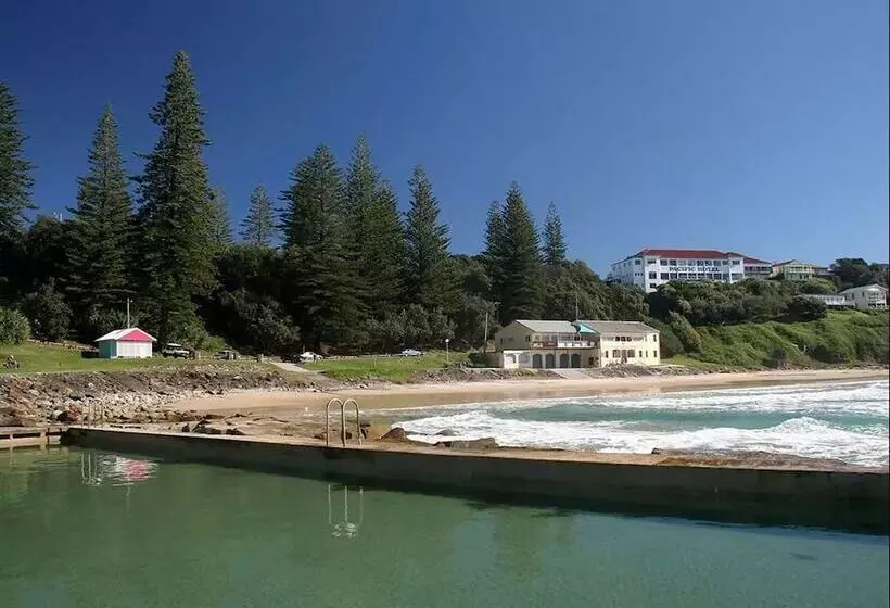 ホテル The Cove Yamba