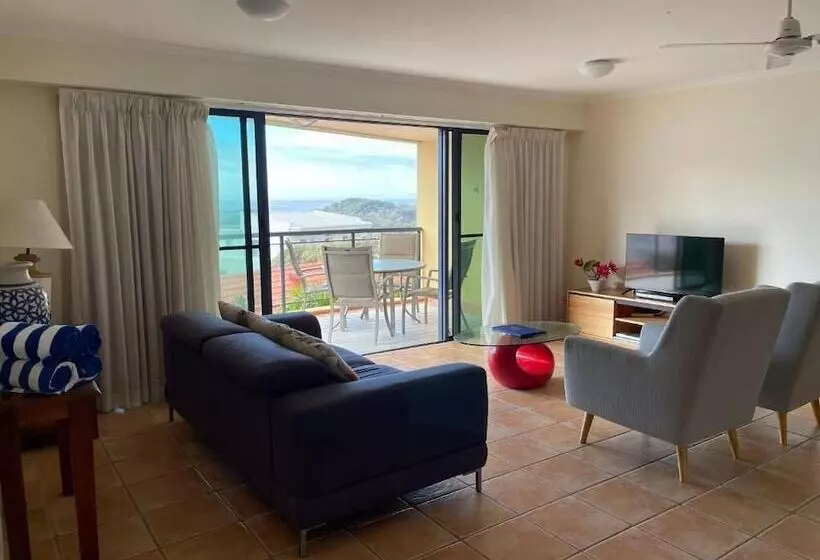 ホテル The Cove Yamba