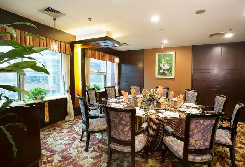 World Traders Hotel Chongqing