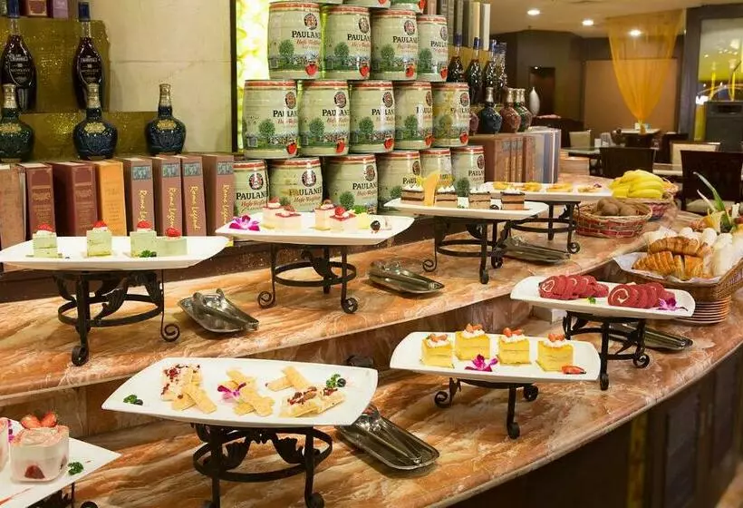 World Traders Hotel Chongqing