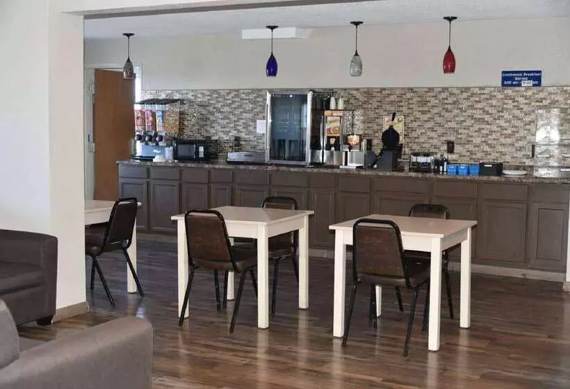 Microtel Inn & Suites By Wyndham Fond Du Lac