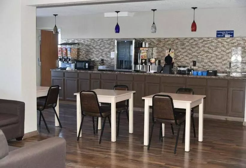 Microtel Inn & Suites By Wyndham Fond Du Lac