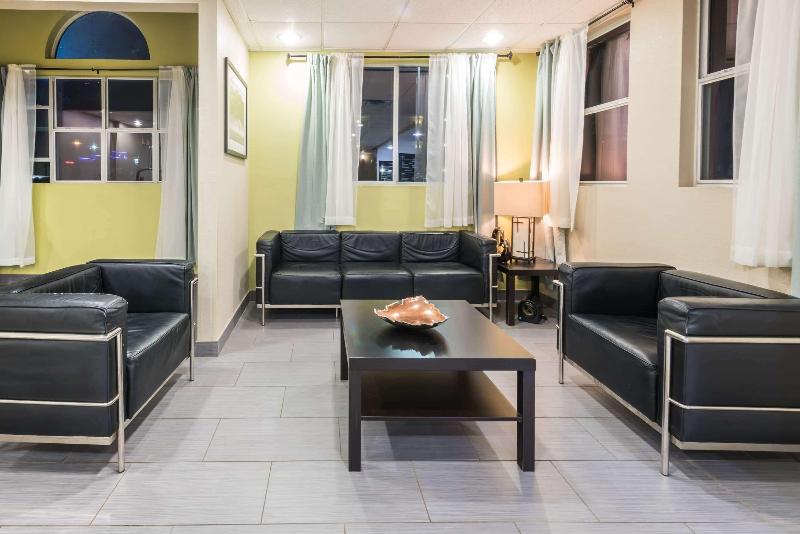 Microtel Inn & Suites By Wyndham Ft. Worth North/at Fossil