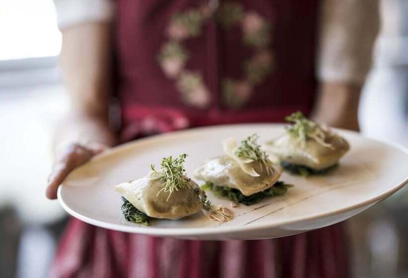 בית מלון כפרי Post Alpina Family Mountain Chalets