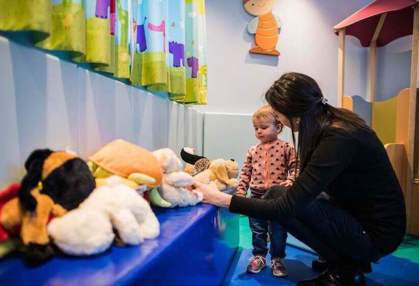 בית מלון כפרי Post Alpina Family Mountain Chalets