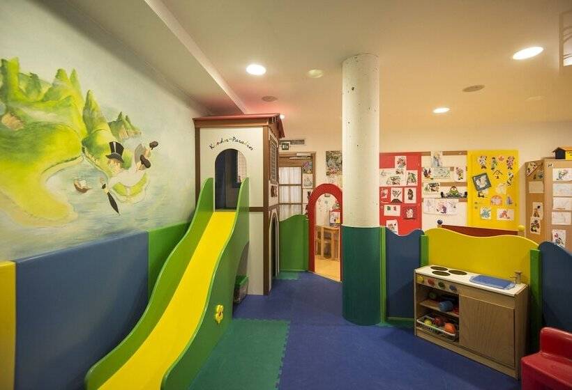 בית מלון כפרי Post Alpina Family Mountain Chalets