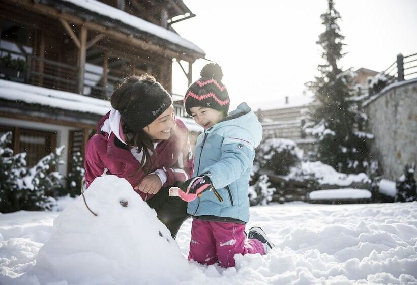 בית מלון כפרי Post Alpina Family Mountain Chalets