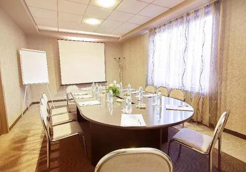 호텔 Continental Forum Oradea