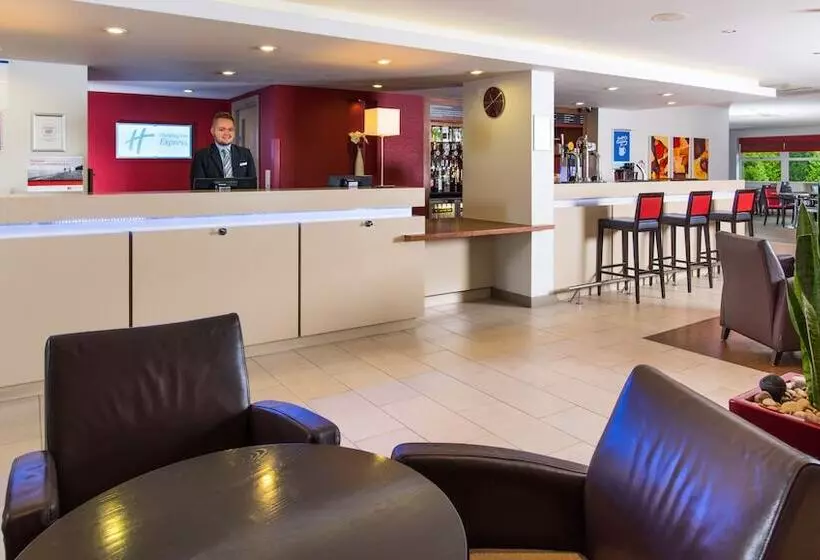 酒店 Holiday Inn Express East Midlands Airport, An Ihg