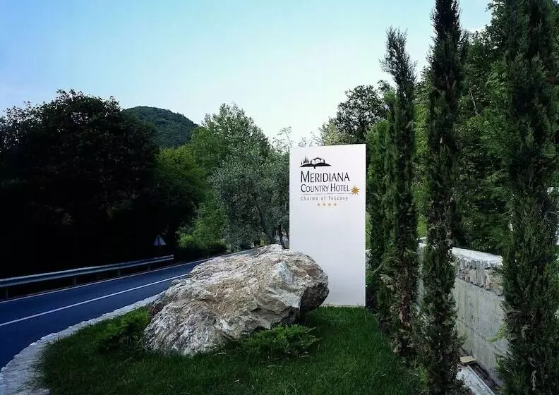 Отель Meridiana Country