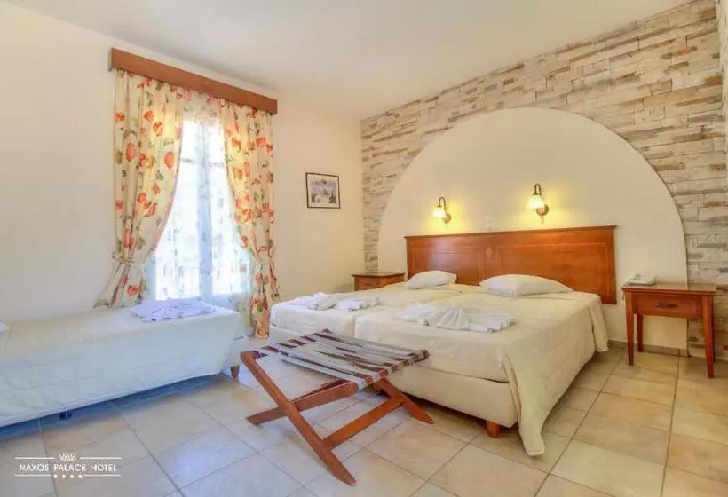 فندق Naxos Palace