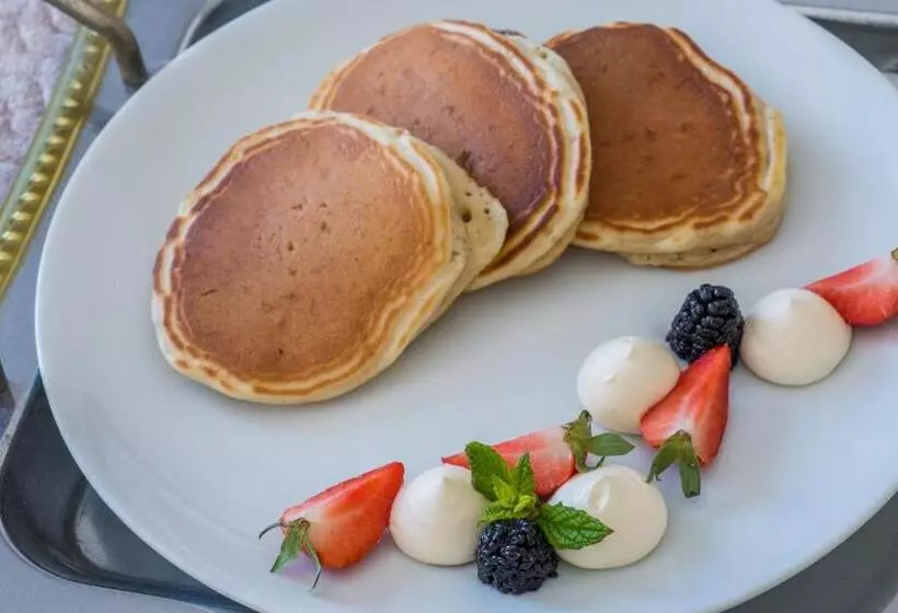 فندق Naxos Palace