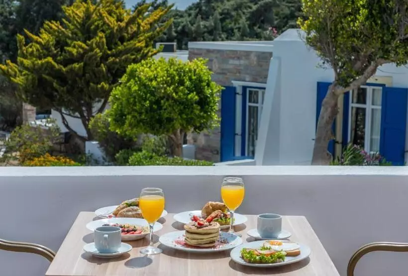 فندق Naxos Palace