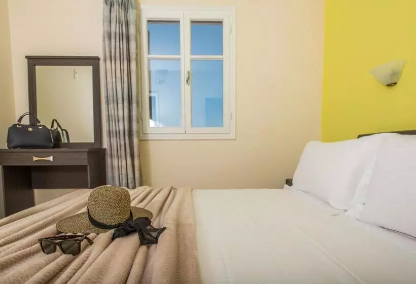 فندق Naxos Palace