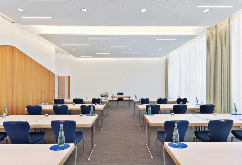 ホテル NH Mannheim Viernheim