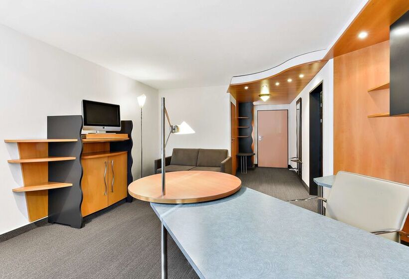 ホテル NH Mannheim Viernheim