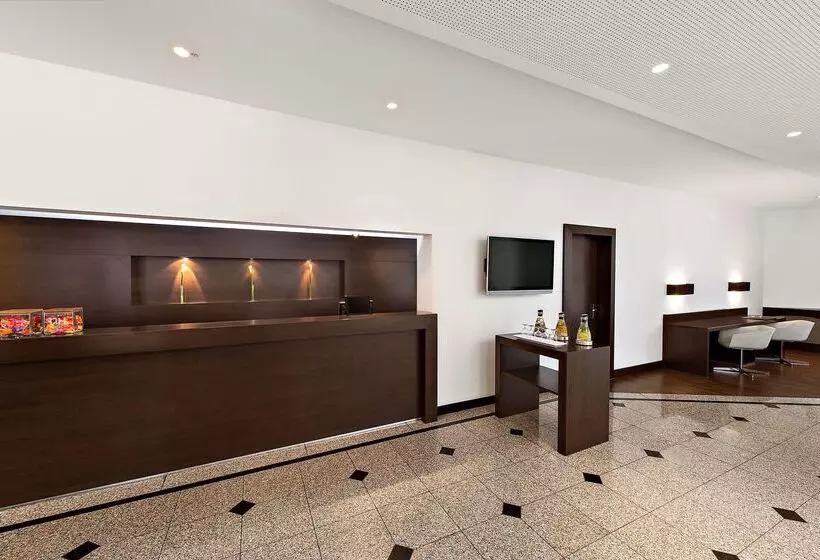 Отель NH Mannheim Viernheim