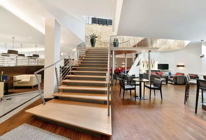 Отель NH Mannheim Viernheim