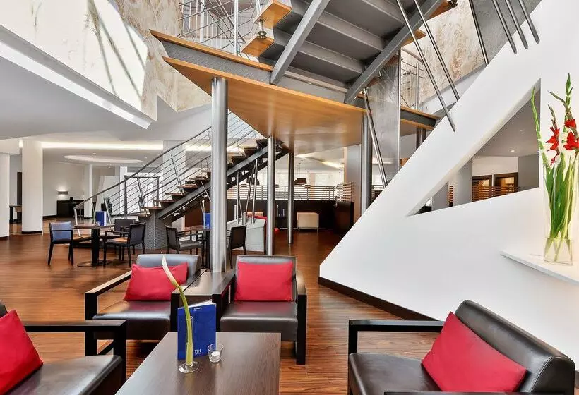 Отель NH Mannheim Viernheim