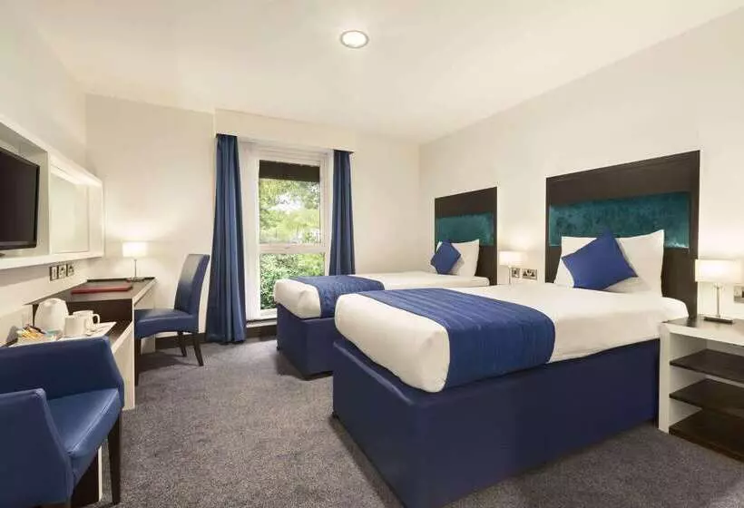 호텔 Ramada Oxford