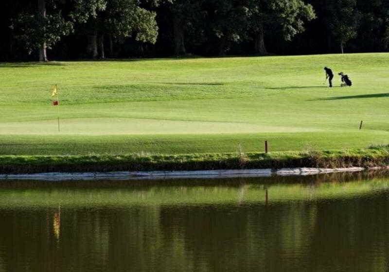 בית מלון כפרי Ravensdene Lodge