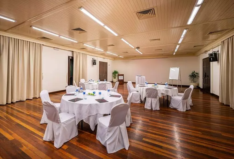 호텔 Rebak Island Resort & Marina