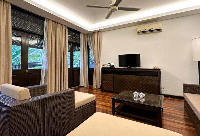 酒店 Rebak Island Resort & Marina