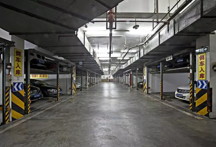 בית מלון כפרי Regal Plaza