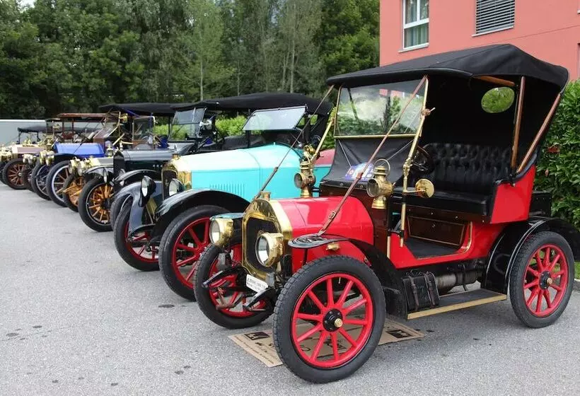 Отель Swiss Heidi