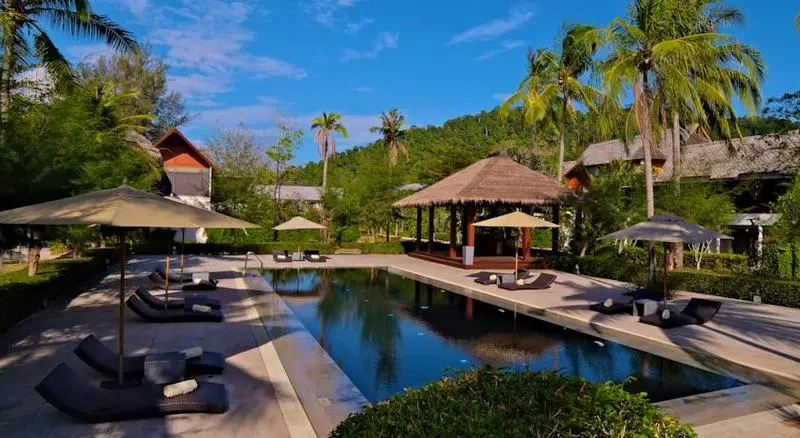 Отель Twin Lotus Resort And Spa   Sha Plus   Adult Only November   April