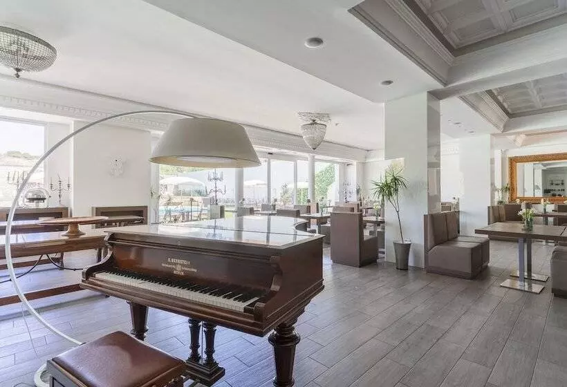 Victoria Palace Hotel & Zen Wellness