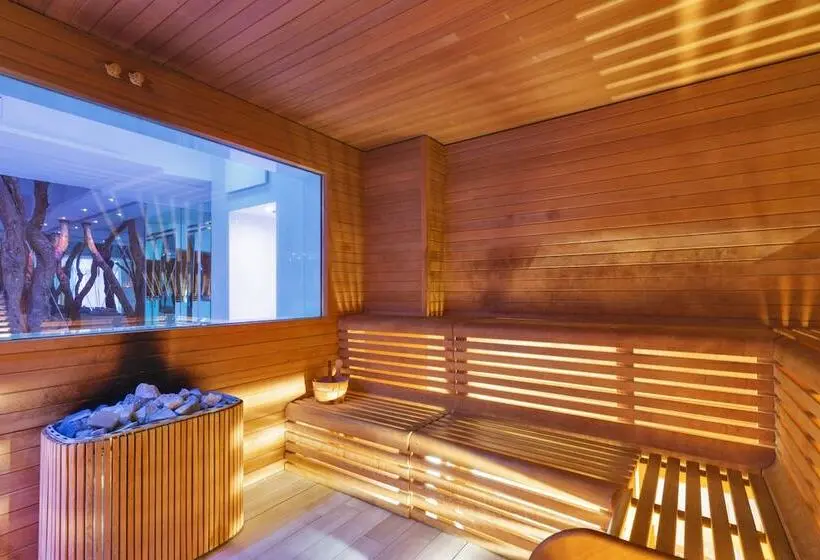 Victoria Palace Hotel & Zen Wellness