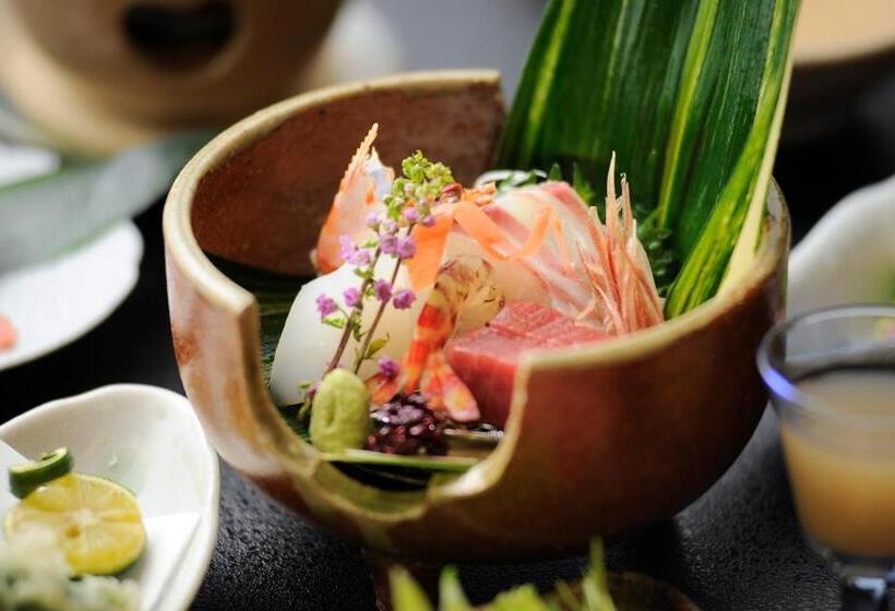 Watazen Ryokan   Established In 1830