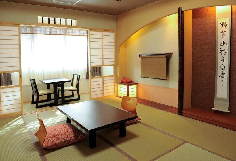 Watazen Ryokan   Established In 1830