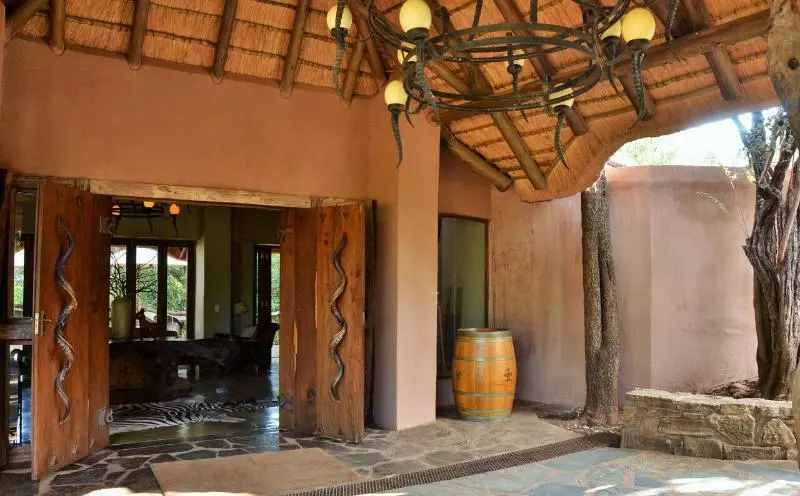 Hotelli Motswiri Private Safari Lodge