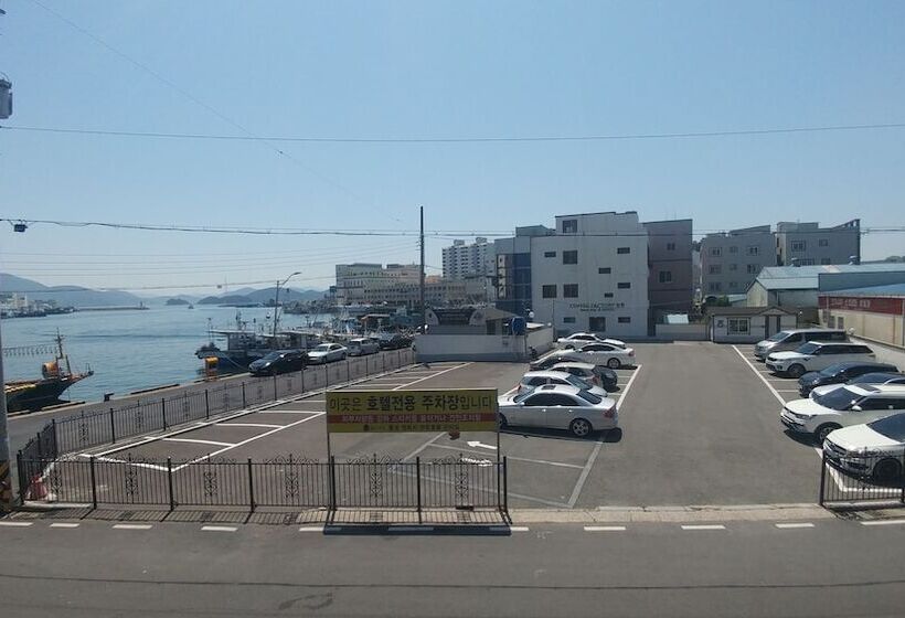 ホテル Tongyeong Anchovy Tourist