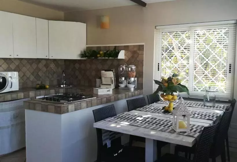 Aamiaismajoitus (B&B) La Mariposa De La Reina