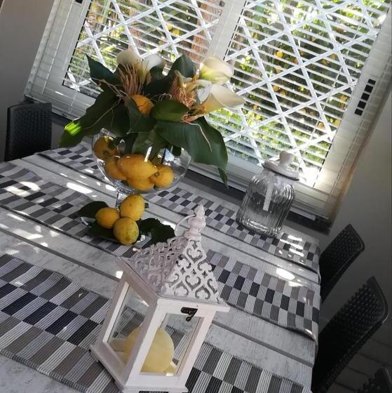 تختخواب و صبحانه La Mariposa De La Reina