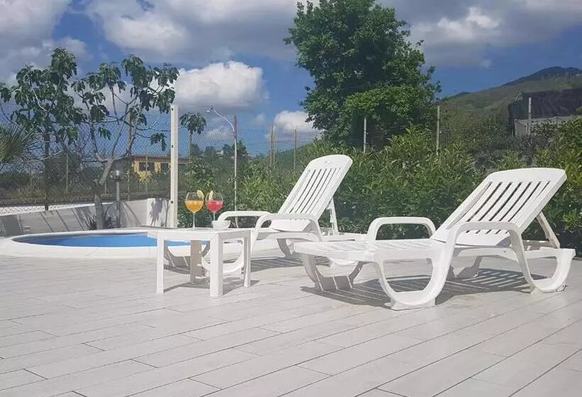 Aamiaismajoitus (B&B) La Mariposa De La Reina