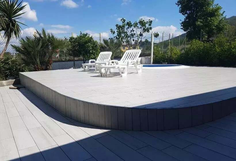 Aamiaismajoitus (B&B) La Mariposa De La Reina